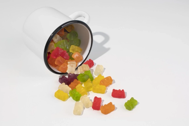 THC Gummies vs CBD Gummies: Effects, Benefits, and How to Choose the Right Edible