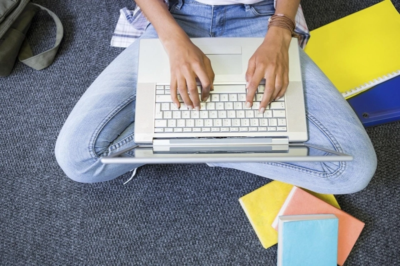 What is an essay - its outline and structure