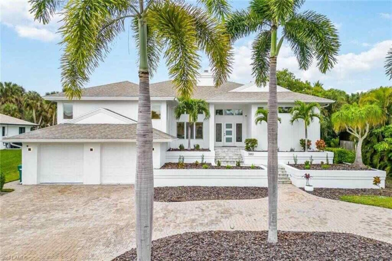 Renting vs. Buying in Naples, Florida: A Guide