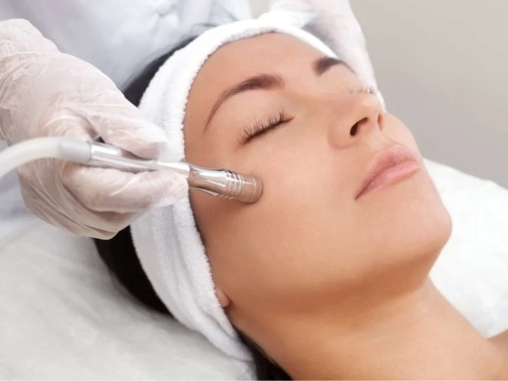 Clear Up your Skin with Acne Facial Treatment in Queens