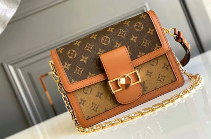 What are the common price ranges for replica Louis Vuitton handbags?