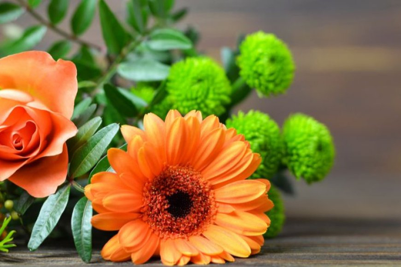 Looking For Mother’s Day Flowers? Order One of These Beautiful Bouquets