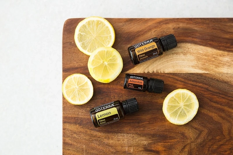5 Essential Oils to Help You Beat Those Muggy Summer Mornings