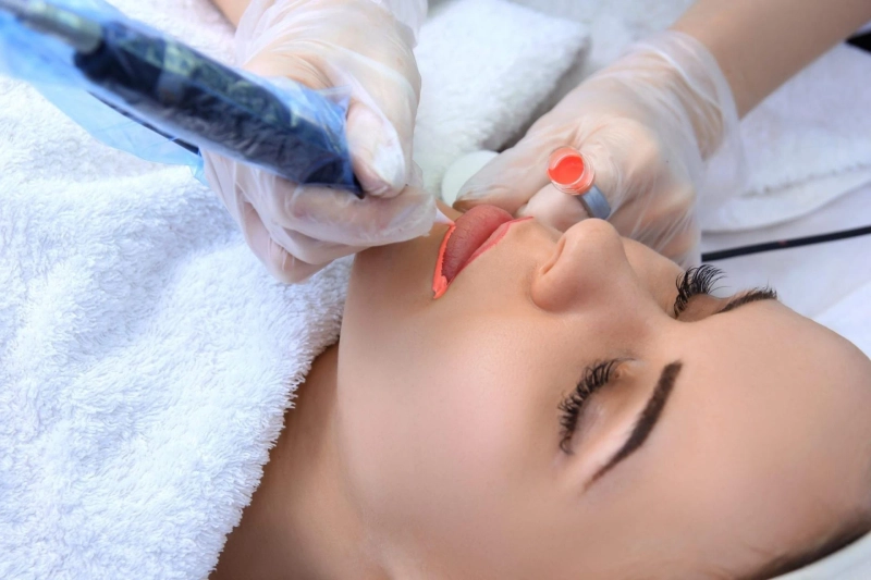 Everything You Need to Know About Lip Tinting: A Simple Guide