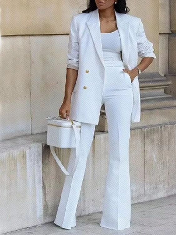 Luxury Fabrics and Finishes: High-End Elegant Suits for Women