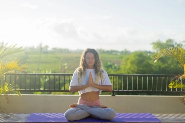 Why Do People Feel a Retreat Sometimes Helps Them Restart Their Health Journey?