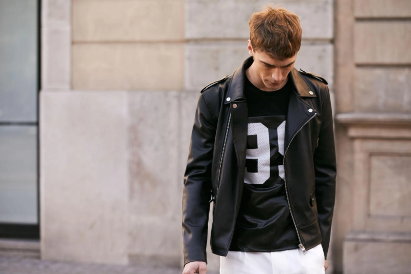 What are the factors that affect the price of a men's leather jacket?