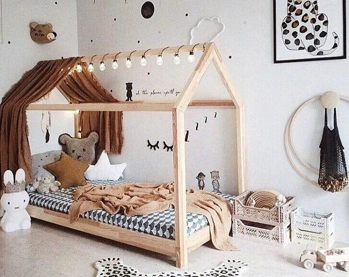 Mon Toddler: Embracing Freedom and Independence with Montessori Floor Beds