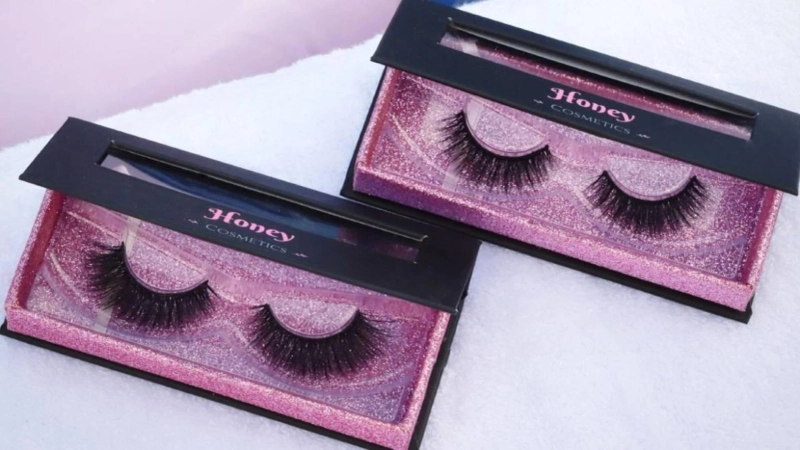 Give Your Eyes a Natural and Lushy Look With Luxury False Lashes