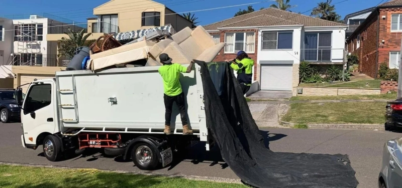 JJ West Estate Cleanout Solution: Attic Cleaning Services Near You