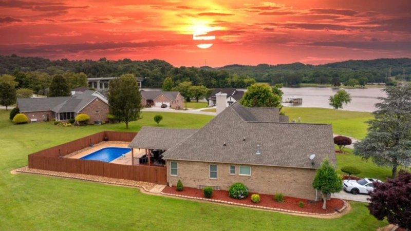 Top Features Buyers Want in Country Homes for Sale Today