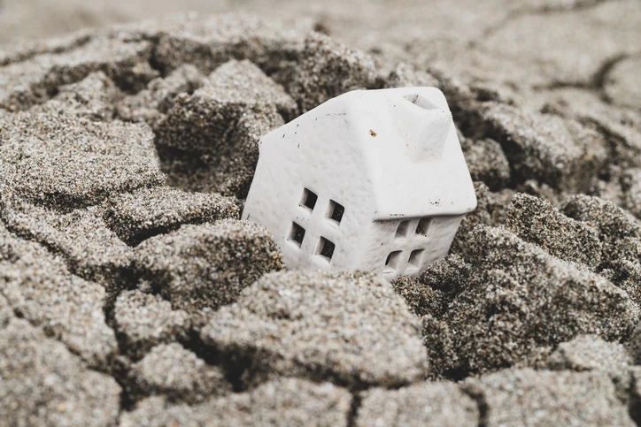 Not a staycation: Isolating at home affects our mental health (and what to do)