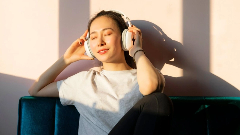 Music Therapy: Types and Benefits for Anxiety and Depression | Nurturers