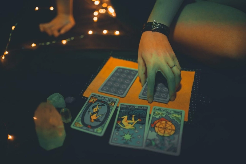 Is Online Tarot Accurate? What Makes a Tarot Reading Truly Reliable