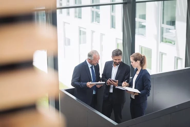 How to Seek the Services of a Commercial Property Lawyer in the United Kingdom