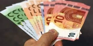 When should I think about getting a Payday Loans no Debit Card UK?