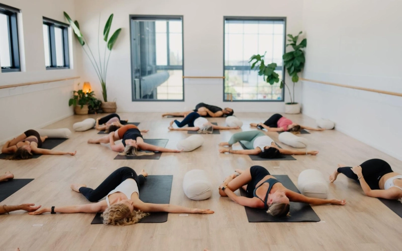 8 Life-Changing Benefits of Joining Yoga Classes in Williamsburg