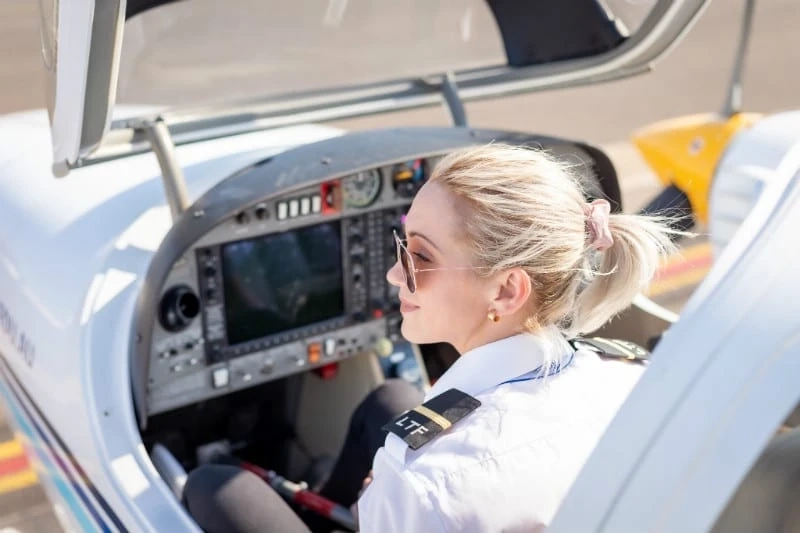 Effective Debriefing Techniques for Flight Instructors