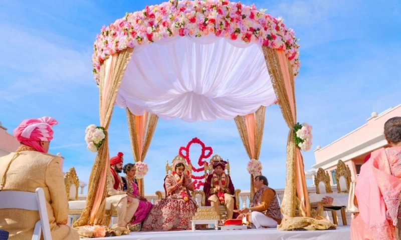 7 Biggest Benefits of Working With an Experienced Wedding Planner