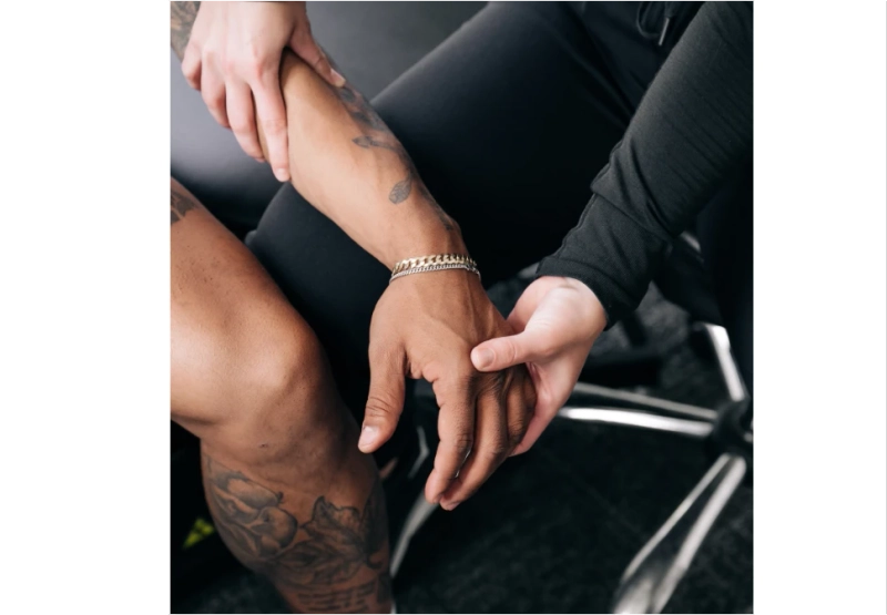 How can Sports injury Chiropractors aid in recovery?