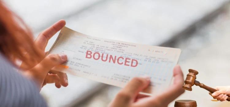 Cheque Bounce Case Lawyers in Delhi and Noida: How to Choose the Right One