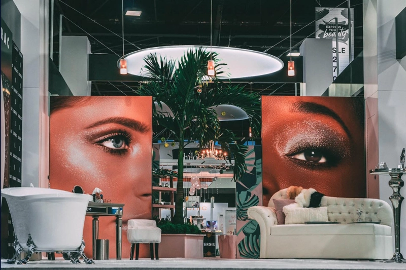 Crafting Experiences: Elevating Brands through Trade Show Booth Displays
