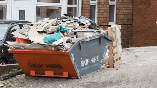 How to Choose the Right Roll Off Dumpster Rental for Your Project