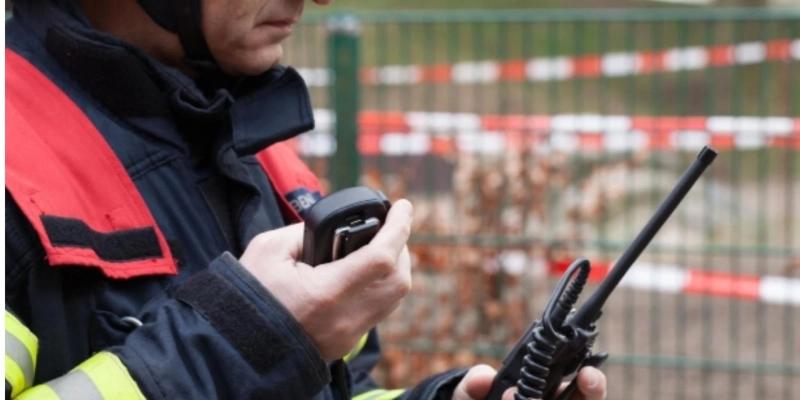 Public Safety Radio Dead Zones: How ERRCS Eliminates High-Risk Areas Inside Buildings