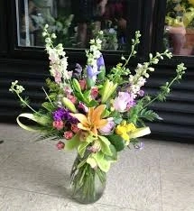 Why Flowers for Love and Romance Still Matter in a Data-Driven World