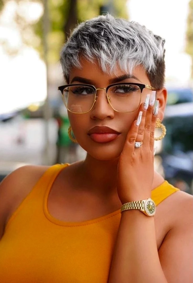 Eye Catching Pixie Cut Wigs Style For African American Women.