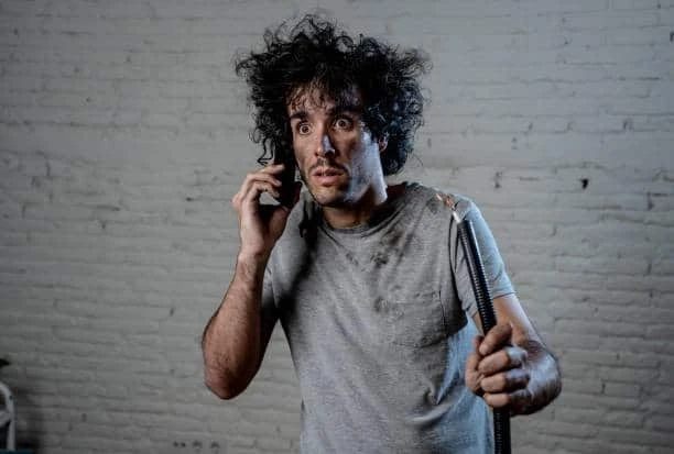 Warning Signs You Should Call a Service Electrician Immediately
