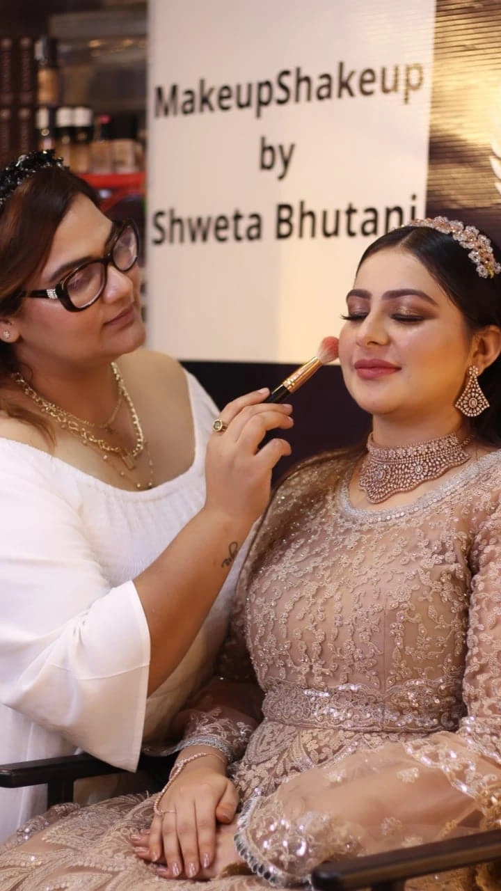 Makeup Shakeup