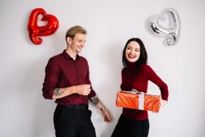 Valentine day gift ideas to surprise your loved one