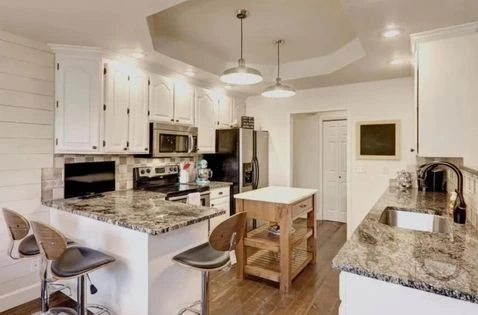 Revamp Your Home's Focal Point With Affordable Kitchen Cabinet Contractor