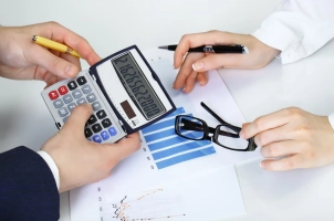 3 things to consider as a young entrepreneur