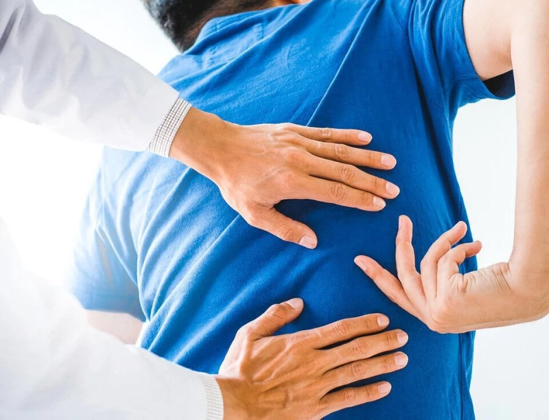 Essential Signs Indicating You Must Visit a Doctor for Back Pain