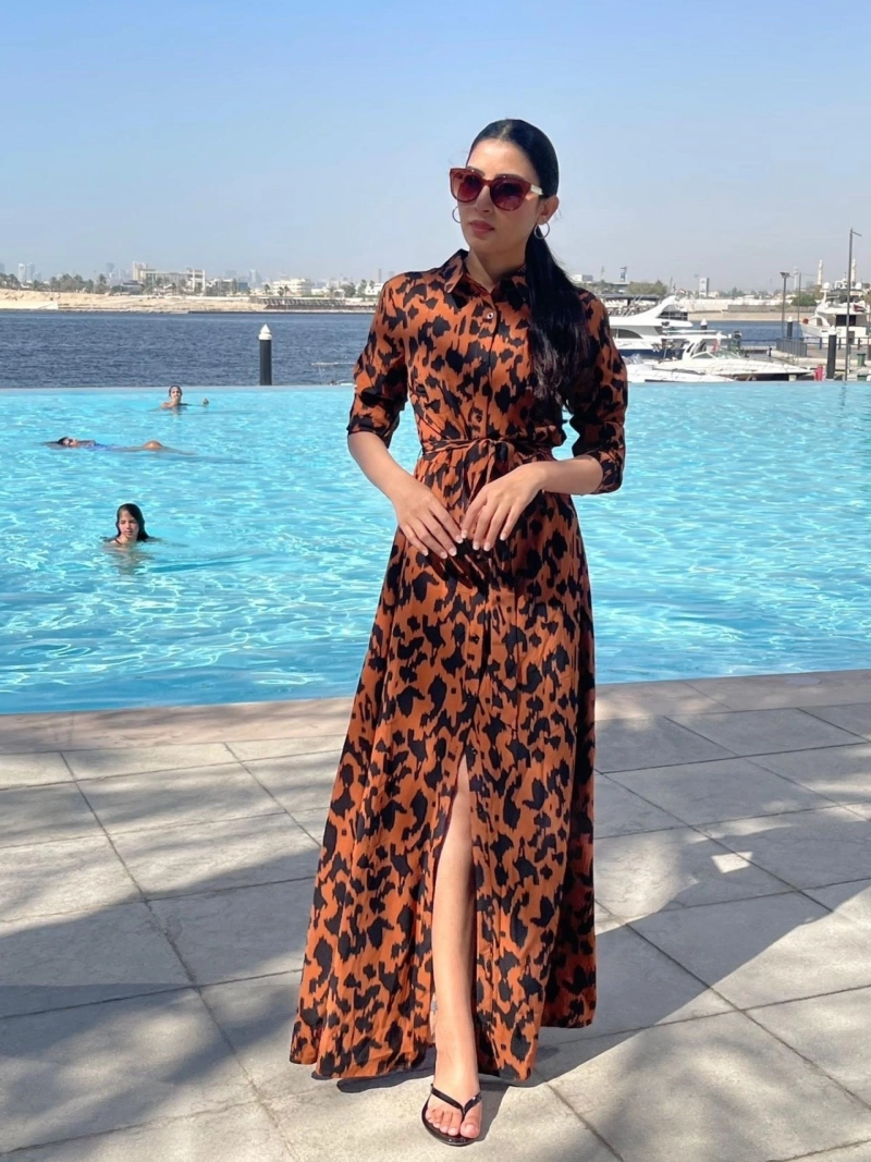Pakistani Singer Alia Khan is ready to officially launch her Salon