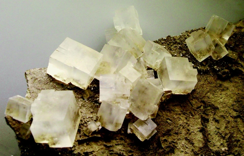 Your Complete Guide to the Properties, History, and Uses of Bischofite Mineral