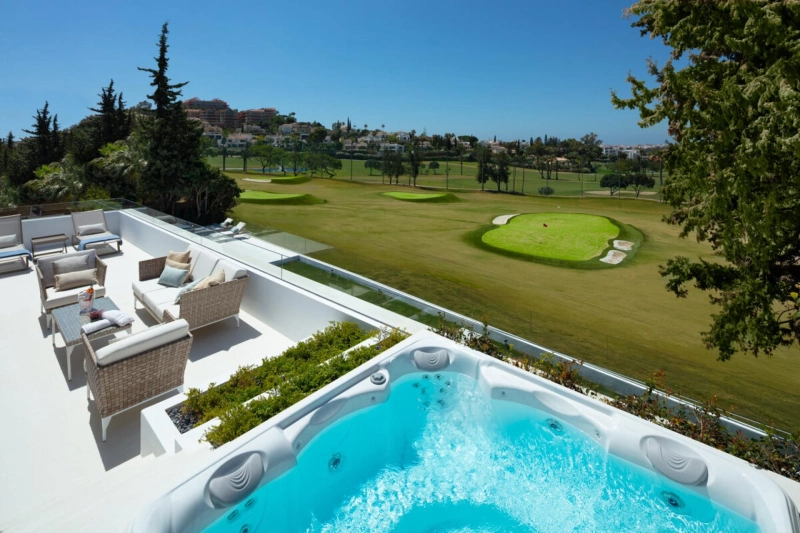 Buy property Sotogrande