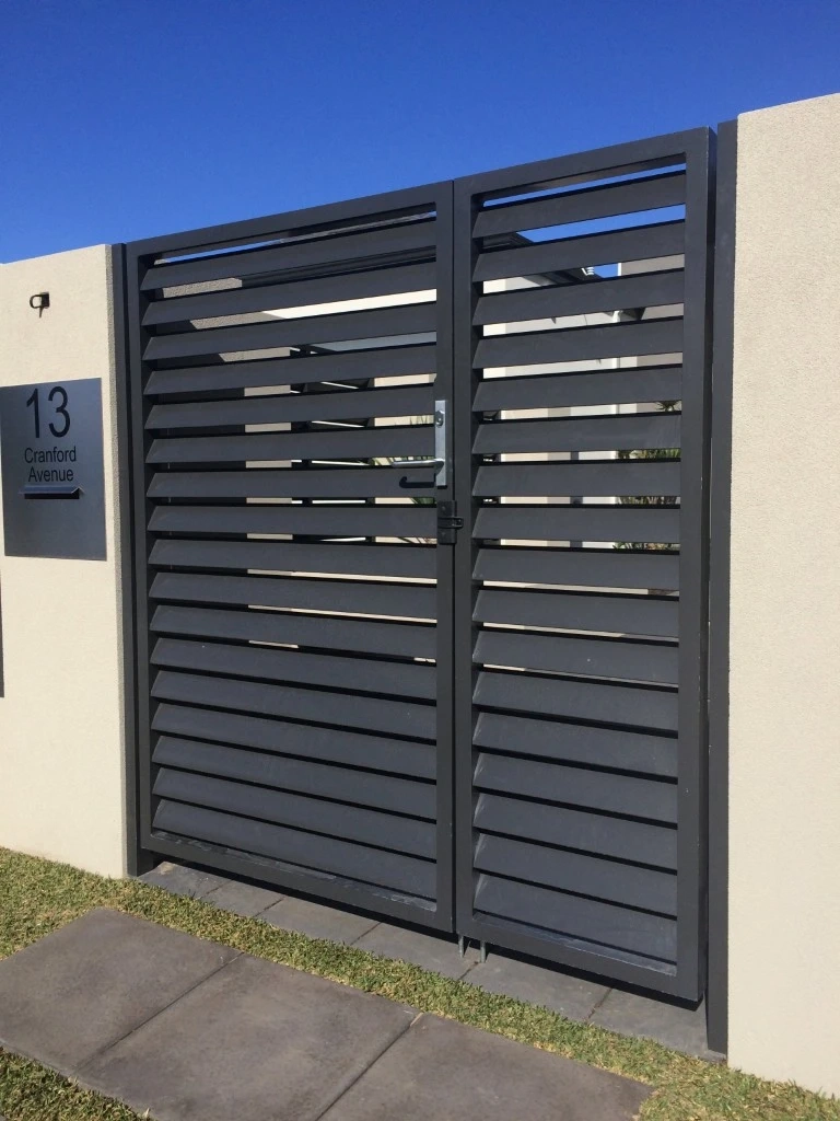 5 Tips on Purchasing Automatic Sliding or Swing Gates in Perth