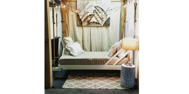 5 Reasons Why You Should Have a Swing Bed on The Porch