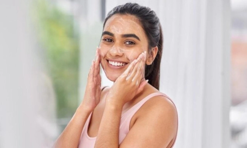 How Simplified Skincare Routines Support Healthier Skin