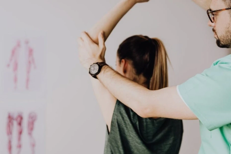Back Pain and Disc Problems: Knowing When It Is Time to See a Physio