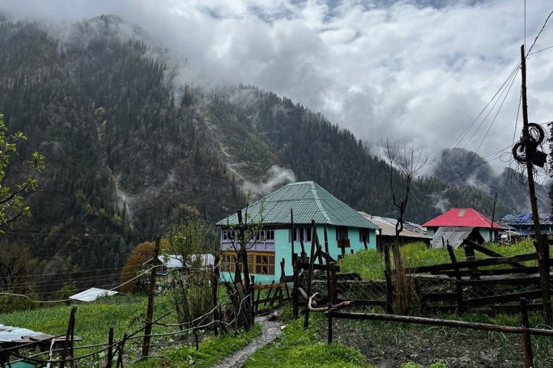 Who Should Go for Sar Pass Trek: A Beginner's Guide