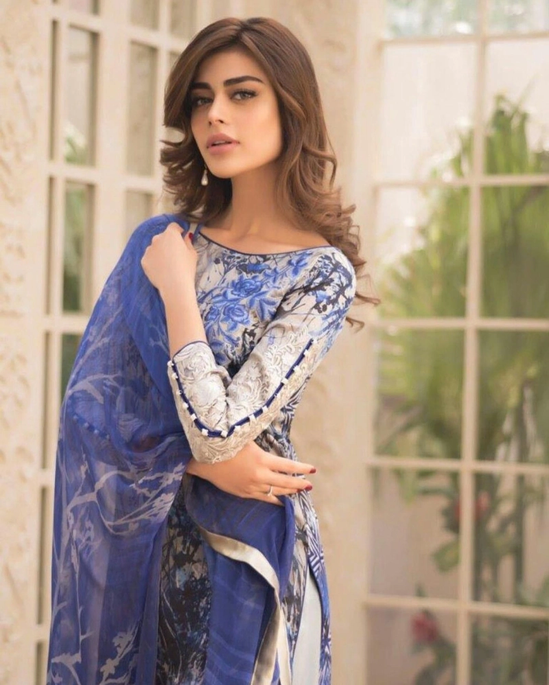 Effortless Elegance Discover the Latest Ready-to-Wear Dresses Online in Pakistan