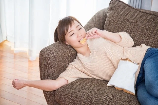 38% of Japanese women face "weight gain from COVID-19" during quarantine period.