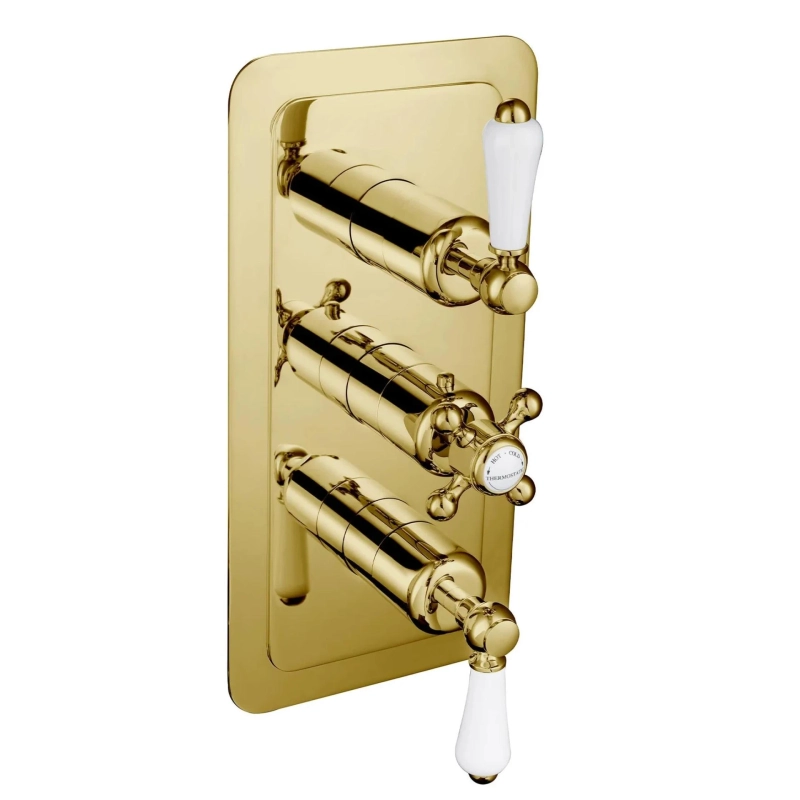 Exposed vs Concealed Shower Valves: What’s the Difference?