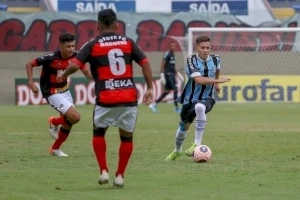 Grêmio vence Oeste e faz clássico com Inter na final da Copinha