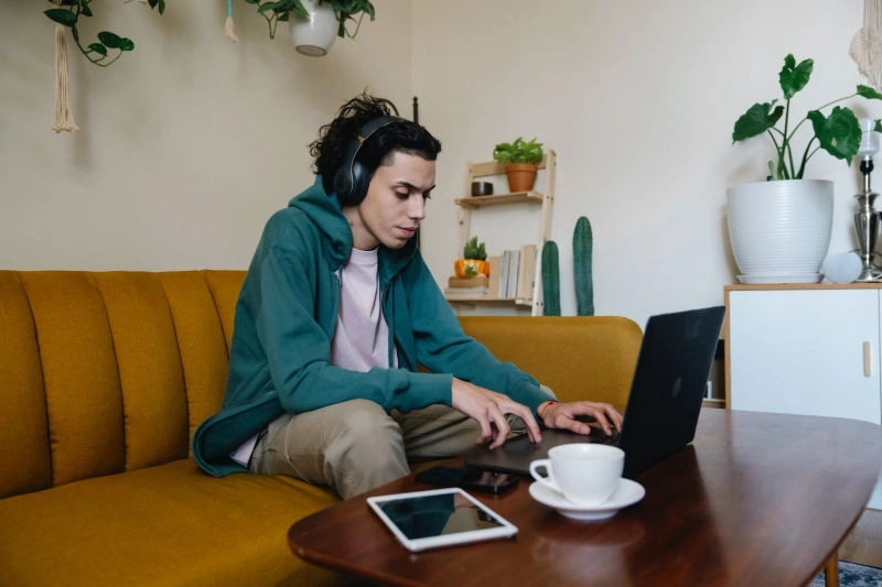 5 Health issues you can face while working from home