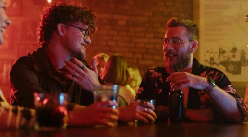 Why People Are Turning to Top Apps to Meet Strangers in Real Life